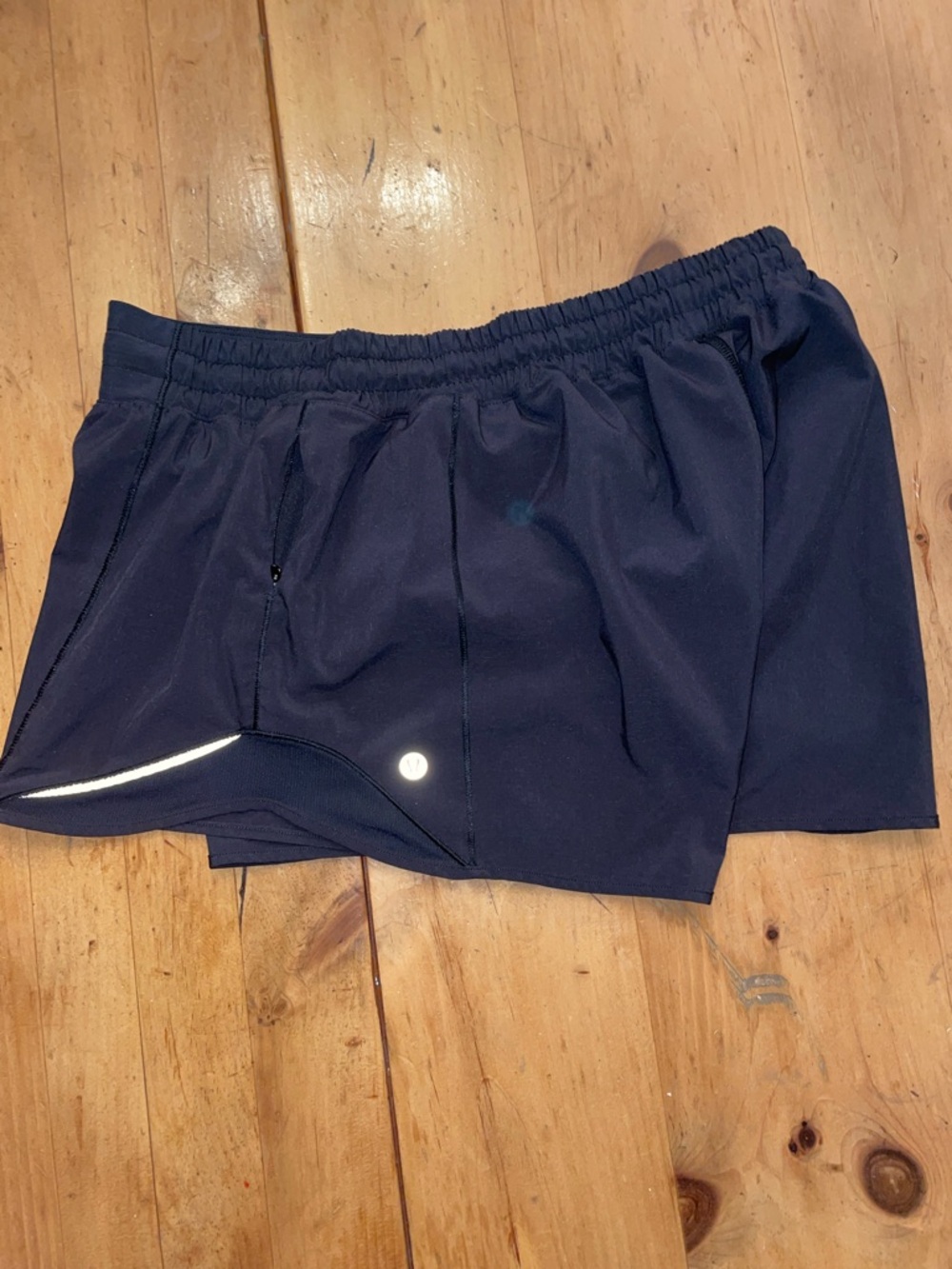Lululemon- Sz 12 Tall- Black- Hotty Hots- 4” Inseam - Picture 12 of 16